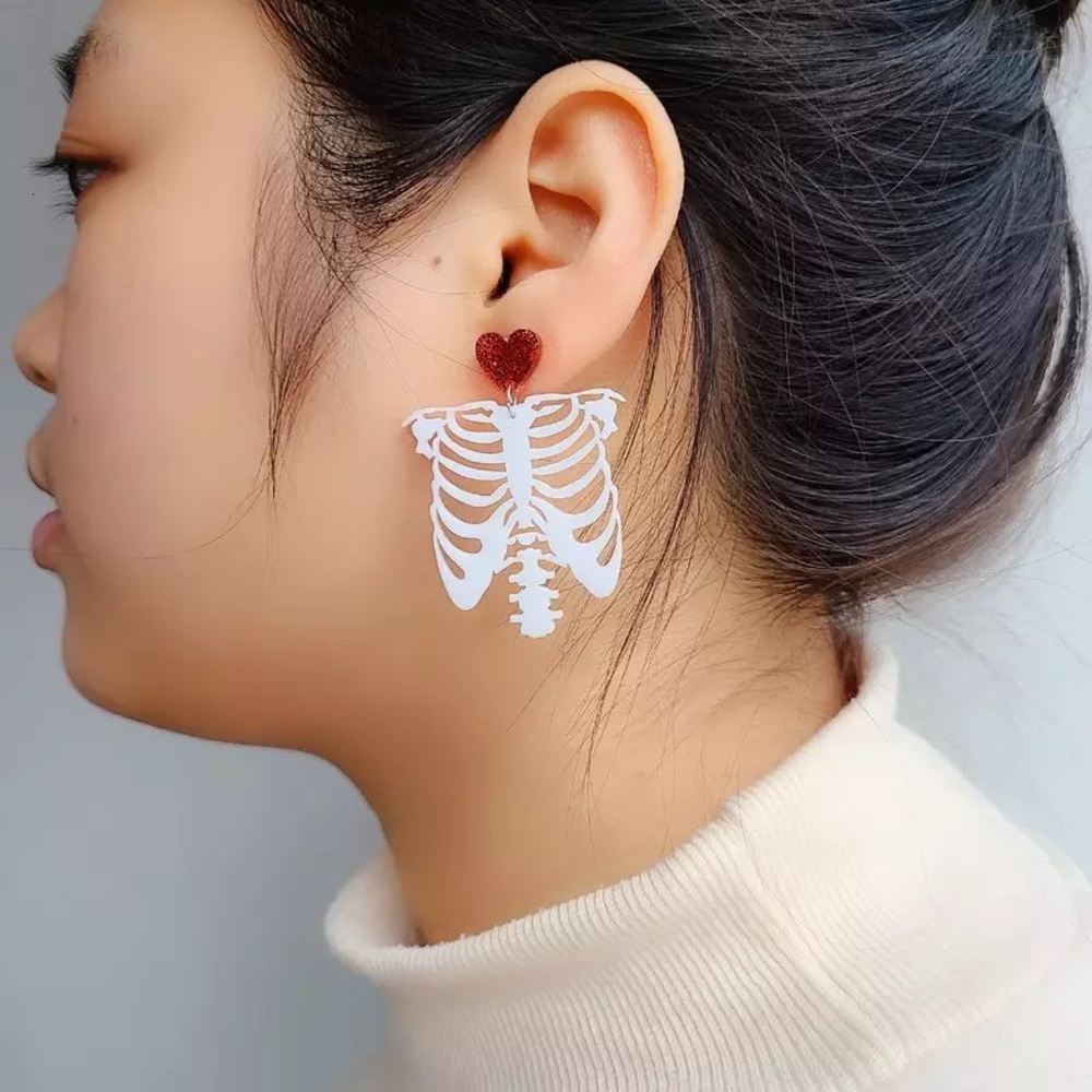 Skeleton Torso Earrings - Picture 3 of 3